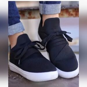 Steve madden Lancer Sneaker Size 7.5 Black